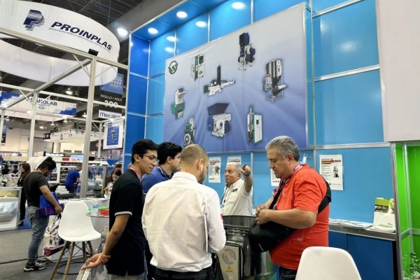 j9真人第一品牌集团登场2023年墨西哥国际塑料展览会Plastimagen