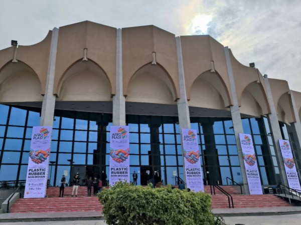 j9真人第一品牌集团