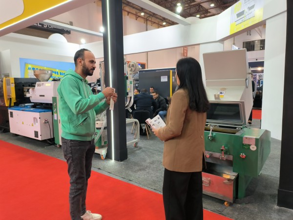 j9真人第一品牌集团